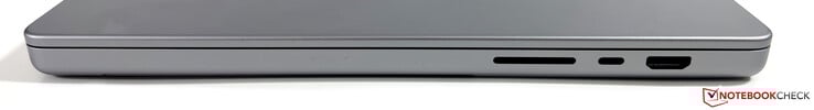 Правая сторона: картридер, USB-C 4.0 (Thunderbolt 4 40 Гбит, DisplayPort, Power Delivery), HDMI 2.1