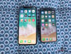 Сравнение размеров iPhone XS Max и iPhone X.