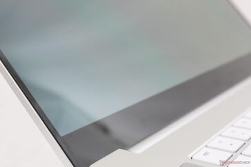 4K OLED с глянцевым дисплеем