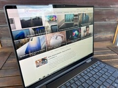 Читабельность экрана на улице