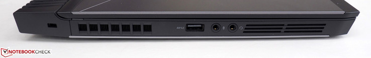 Слева: замок Noble, USB 3.0 Type-A, микрофон, наушники