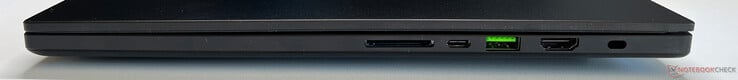 Справа: Устройство для чтения карт памяти SD, USB-C 4.0 (40 Гбит/с, DisplayPort 1.4, Power Delivery 3.0), USB-A 3.2 Gen.2, HDMI 2.1, Кенсингтонский замок безопасности
