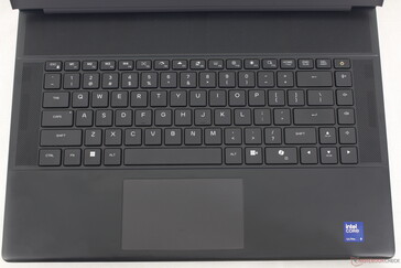 Почти такая же компоновка, как и в серии Alienware x16