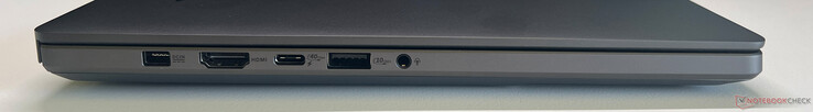 Слева: блок питания, HDMI 2.1 FRL, USB-C 4.0 (40 Гбит/с, DisplayPort ALT Mode 2.1, Power Delivery 3.0), USB-A 3.2 Gen 2 (10 Гбит/с), 3,5-мм аудио